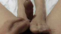 猥琐哥AFire丝足舔脚合集11_足交与足模魅力展示