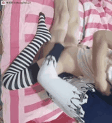 推特小芸眼镜妹裸舞私拍_丝袜诱惑与双人激情特写_4