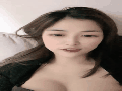 宿舍极品大学生道具自慰大秀_白嫩美女秒射诱惑爆棚_颜值高到让人喷鼻血欲罢不能