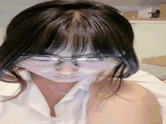 直播福利爆棚_清纯美少女脱光掰开粉嫩小穴_翘臀摇曳诱人犯罪