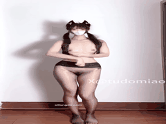 又纯又骚_土豆喵推特顶级福利姬裸舞抖音风专业表演