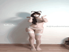 土豆喵又纯又骚_推特顶级福利姬裸舞抖音风_专业诱惑大秀