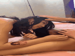 黑肤美女直播大秀_热辣表演肤色不减魅力