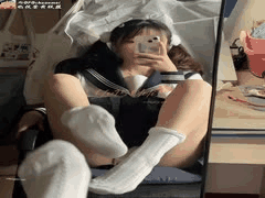 JK学妹丝足诱惑大秀，福利姬福利爆棚