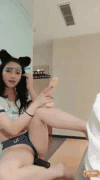 高颜值混血美女反差婊觉醒清纯脸蛋下自慰喷水狂喷闺蜜浴室互舔高潮直播露脸露点太骚太刺激