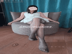 00后NTR女王家养重度绿奴：顶级妻主绿帽收割机！