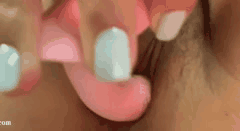 清纯巨乳萌妹肥臀摇曳诱惑_道具自慰狂欢双人激战高潮喷射