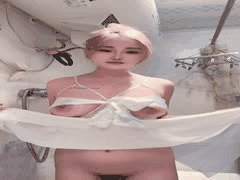 诱人吊钟奶大秀，极致视觉享受