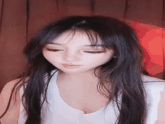 童颜巨乳女神咪咪子尺度全开！裸舞诱惑疯狂扣穴喷水高潮_2