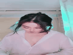 童颜巨乳女神姑奶奶大尺度裸舞！疯狂扣穴喷水高潮诱惑