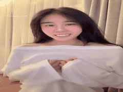 神似张碧晨的巨乳尤物小碧晨揉奶掰穴道具狂震高潮