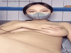 半糖巨乳御姐山楂利下海首秀：超大乳晕扒穴自慰无套激战