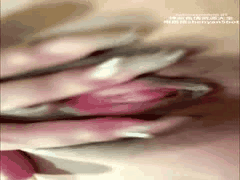 浴室爆乳女神极致诱惑：揉胸自慰热舞言语撩人完整版