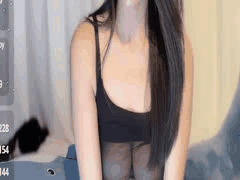 巨乳美女朱朱诱惑乳交直播秀 - Stripchat热辣表演