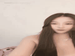 思思吖半糖PUSSY私信福利：巨乳姐姐诱惑乳交 FC2热辣精选