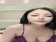 G奶女神瑞瑞帕丽斯苹果派迪爱儿斯嘉丽：和尚看了都射的巨乳骚浪秀，全程骚话不断