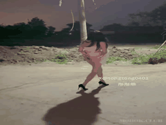 彤彤婚纱新娘户外公园街边大胆露出自慰_推特网红刺激一幕