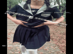 洛丽塔嫩妹_loicu户外大胆露出_道具自慰放尿福利秀