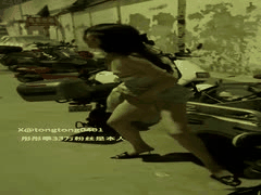 彤彤乖极品人妻户外人前露出自慰_刺激高潮喷水秀