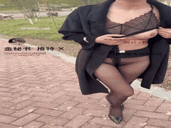 金秘书福利姬户外大胆露出！异物插入自慰高潮喷水