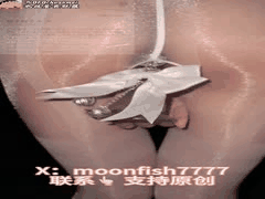 推特网红月亮鱼商场户外油光丝袜大胆露出自慰喷水