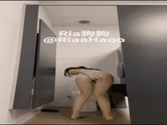 Ria狗狗福利姬户外露出自拍：舔马桶高跟鞋插逼重口刺激