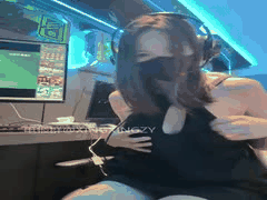 丝袜美腿骚货【xigua2002】公共场所跳蛋流水 勾引路人吃奶 厕所发骚 7 #户外 #露出 #丝袜 #xigua2002 #跳蛋_1