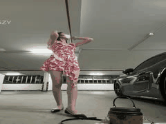 丝袜美腿骚货xigua2002：公共场所跳蛋狂流水，勾引路人吃奶厕所发骚！