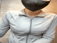 SP站露出女神xigua2002：滴滴车酒吧网吧啤酒瓶狂插喷水高潮，超刺激露出之旅！