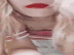 农村精神少妇户外约炮：胸大逼肥爱喷水，找老王大胆释放空虚