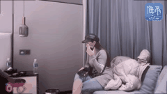 阿柒经典探花美女大长腿诱惑_杏吧热辣妹子让你血脉喷张欲罢不能