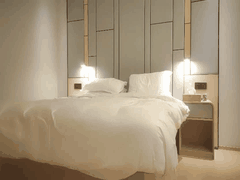 3800元直击高端车模场_极品女神一颦一笑撩拨心弦_性感魅惑让人欲罢不能