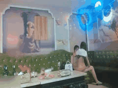 全网独家探花主播KTV歌厅淫乱趴：学生妹御姐白领齐狂欢