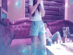 KTV探花主播淫乱狂欢：学生妹御姐白领歌厅群P独家