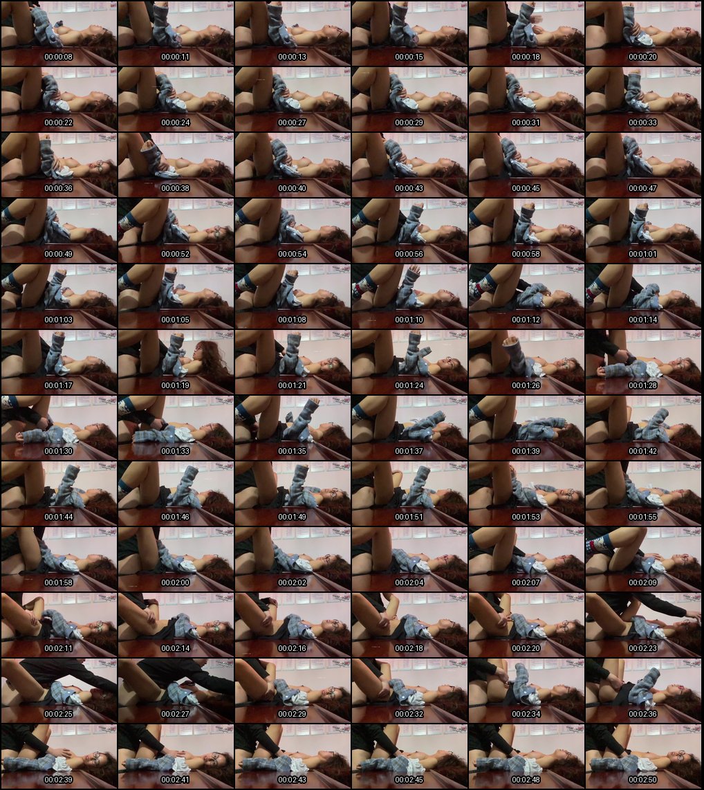 教室狂欢_军训教官按倒眼镜骚妹子_激烈操翻天欲罢不能