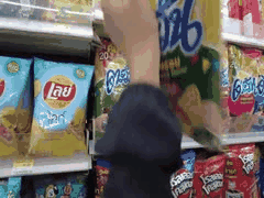 泰国街头惊艳！林老师偶遇维纳斯级绝世身材美女