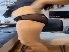 端庄巨乳熟女的反差自慰诱惑：阳具深入私处高潮连连