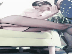 70后美妈妈狂吞粉丝巨棒 精液喷涌欲求不满