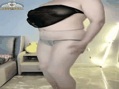 身材火辣熟女一对一私密骚舞！漏点掰穴自慰高潮诱惑