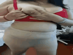 抖音万粉熟女网红单姐：坦克身材丝袜巨乳挑逗，自慰假阳具插入骚浪高潮