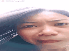 农村骚妇玉米地抠逼自慰喷水 露天洗澡口交激战