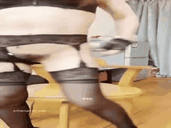 抖音熟女主播大尺度福利合集：黑丝高跟诱惑，女人味十足的淫荡表演