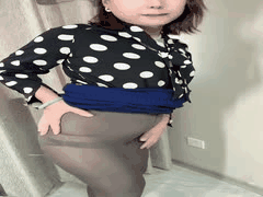 丝袜熟女贵妇诱惑：若影若离脱内裤露美鲍，忍不住想调教一番