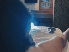 越南黑丝极品骚货：本想帮男友手冲却忍不住直接爆操