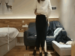 AI高清2K修复：老黄上阵，镜头感妹子翘臀狂迎合