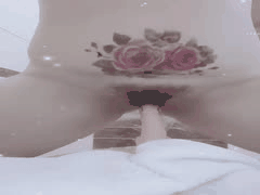 抖音性感师太熟女主播自慰诱惑：情趣内衣假阳具插入，纹身极品身材骑乘高潮