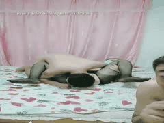 经典熟女主播小M群P直播：多人混战肉体盛宴