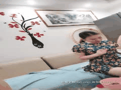 经典熟女主播小M群P直播：多人混战肉体盛宴