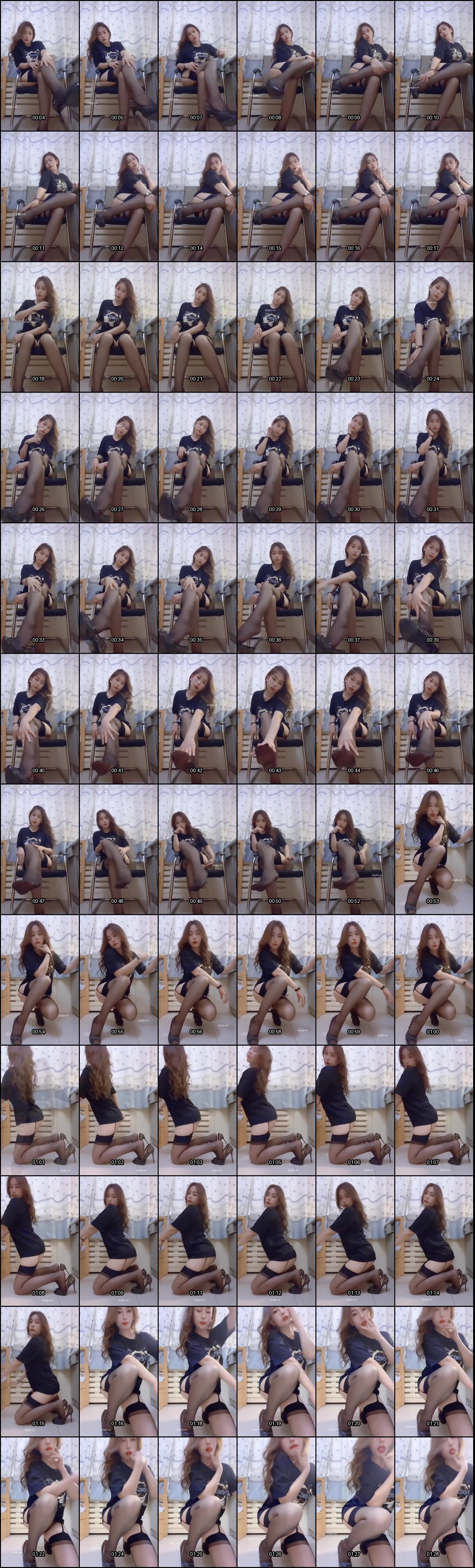 SS琴姐熟女丝袜诱惑福利：无内裤隔丝抚摸粉嫩骚逼，肉嘟嘟可爱爆棚