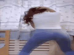 SS琴姐熟女丝袜诱惑：无内隔丝抚摸粉嫩骚穴，肉嘟嘟超可爱第二弹